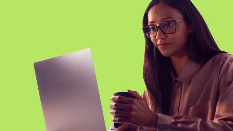4 passos pra arrasar na sua entrevista de emprego online